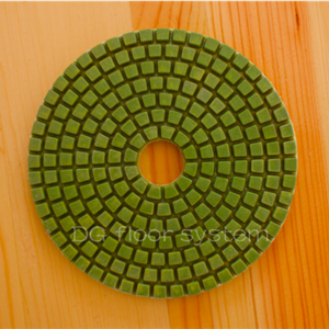 Diamond polishing pad